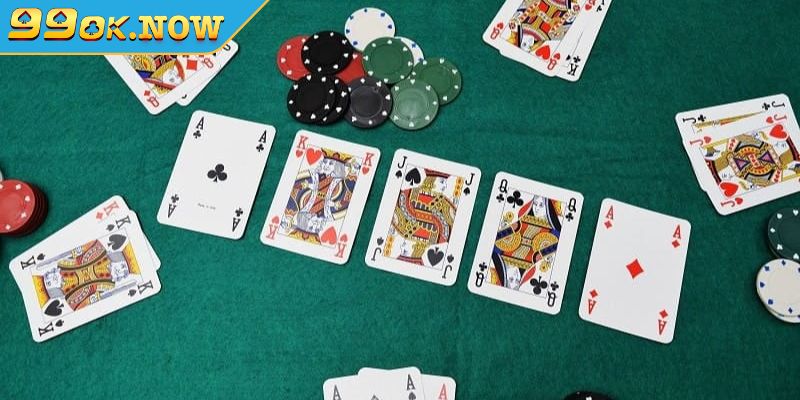 Bài Rác Trong Poker 99OK – Hiểu Đúng Để Tận Dụng Sức Mạnh 2 Người tham gia hiểu thế nào về bài rác trong Poker